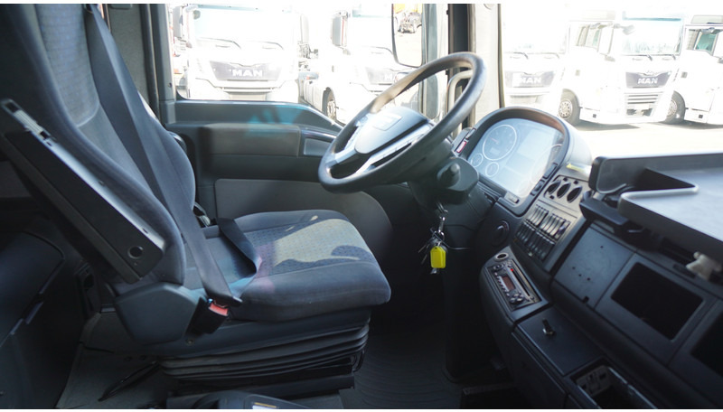 Cabeza tractora MAN TGA 41.530 8X4 PUSH AND PULL 180 TON'S RETARDER 310.100KM: foto 6 Cabeza tractora MAN TGA 41.530 8X4 PUSH AND PULL 180 TON'S RETARDER 310.100KM: foto 6