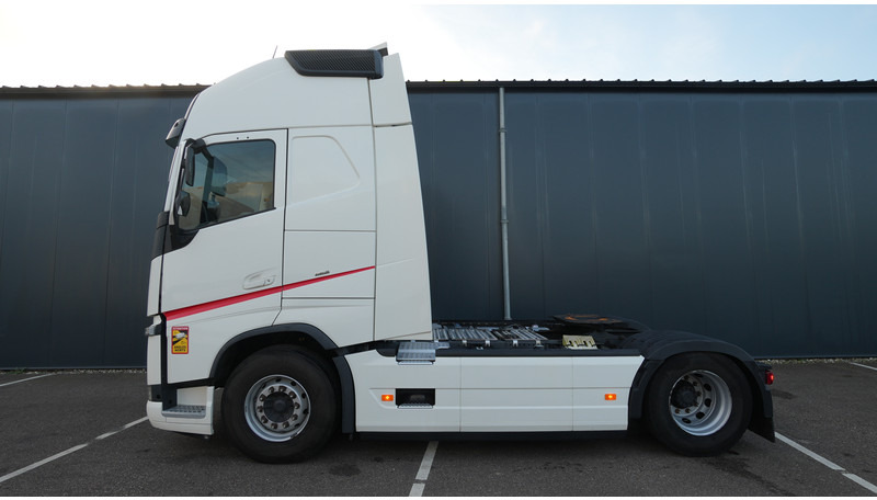 Volvo FH 460 EURO 6 GLOBETROTTER 647.800KM - Cabeza tractora: foto 1 Volvo FH 460 EURO 6 GLOBETROTTER 647.800KM - Cabeza tractora: foto 1