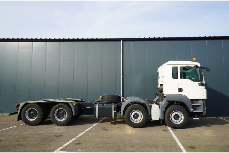 MAN TGS41.400 8X4 BB-WW NEW UNUSED CHASSIS EURO3 - Camión chasis: foto 2 MAN TGS41.400 8X4 BB-WW NEW UNUSED CHASSIS EURO3 - Camión chasis: foto 2