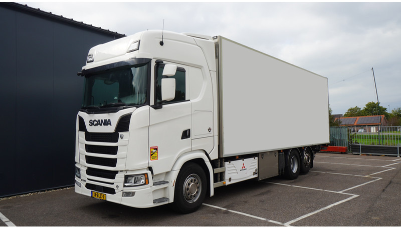 Scania S520 V8 6X2 FRIGO RETARDER - Camión frigorífico: foto 3 Scania S520 V8 6X2 FRIGO RETARDER - Camión frigorífico: foto 3