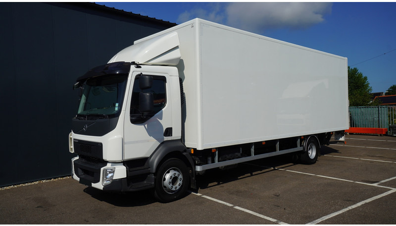Volvo FL 250 CLOSED BOX 65.000KM - Camión caja cerrada: foto 3 Volvo FL 250 CLOSED BOX 65.000KM - Camión caja cerrada: foto 3