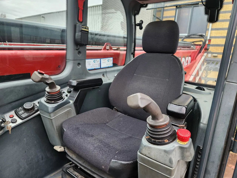 MAGNI RTH5.39S, 39m,8807H, 5000kg, 2016, Airco, Remote, Like new - Cargadora: foto 3 MAGNI RTH5.39S, 39m,8807H, 5000kg, 2016, Airco, Remote, Like new - Cargadora: foto 3