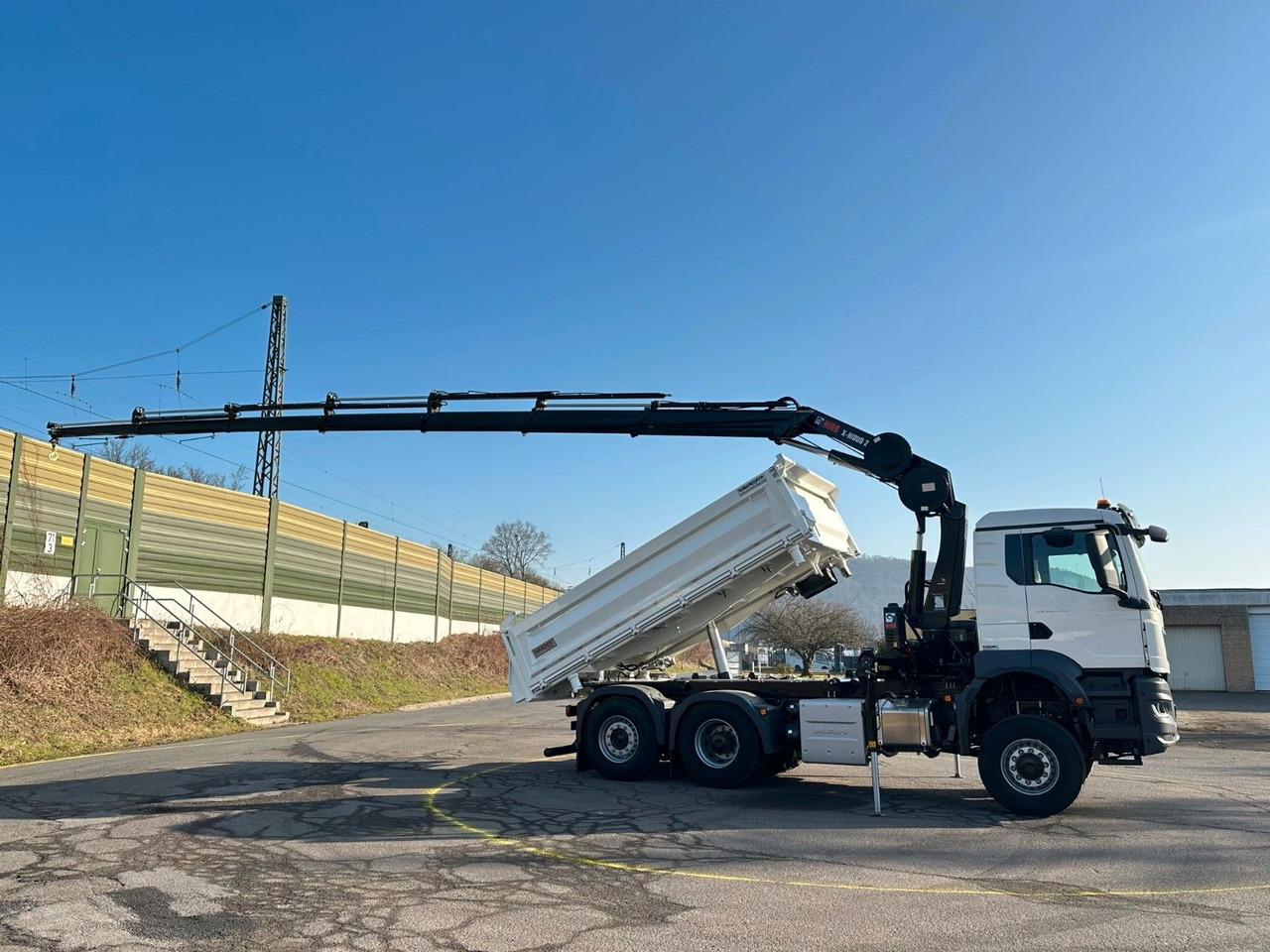 MAN TGS 28.440 6x4-4/3-Seiten- Kipper / Hiab 228-6 - Camión volquete, Camión grúa: foto 5 MAN TGS 28.440 6x4-4/3-Seiten- Kipper / Hiab 228-6 - Camión volquete, Camión grúa: foto 5