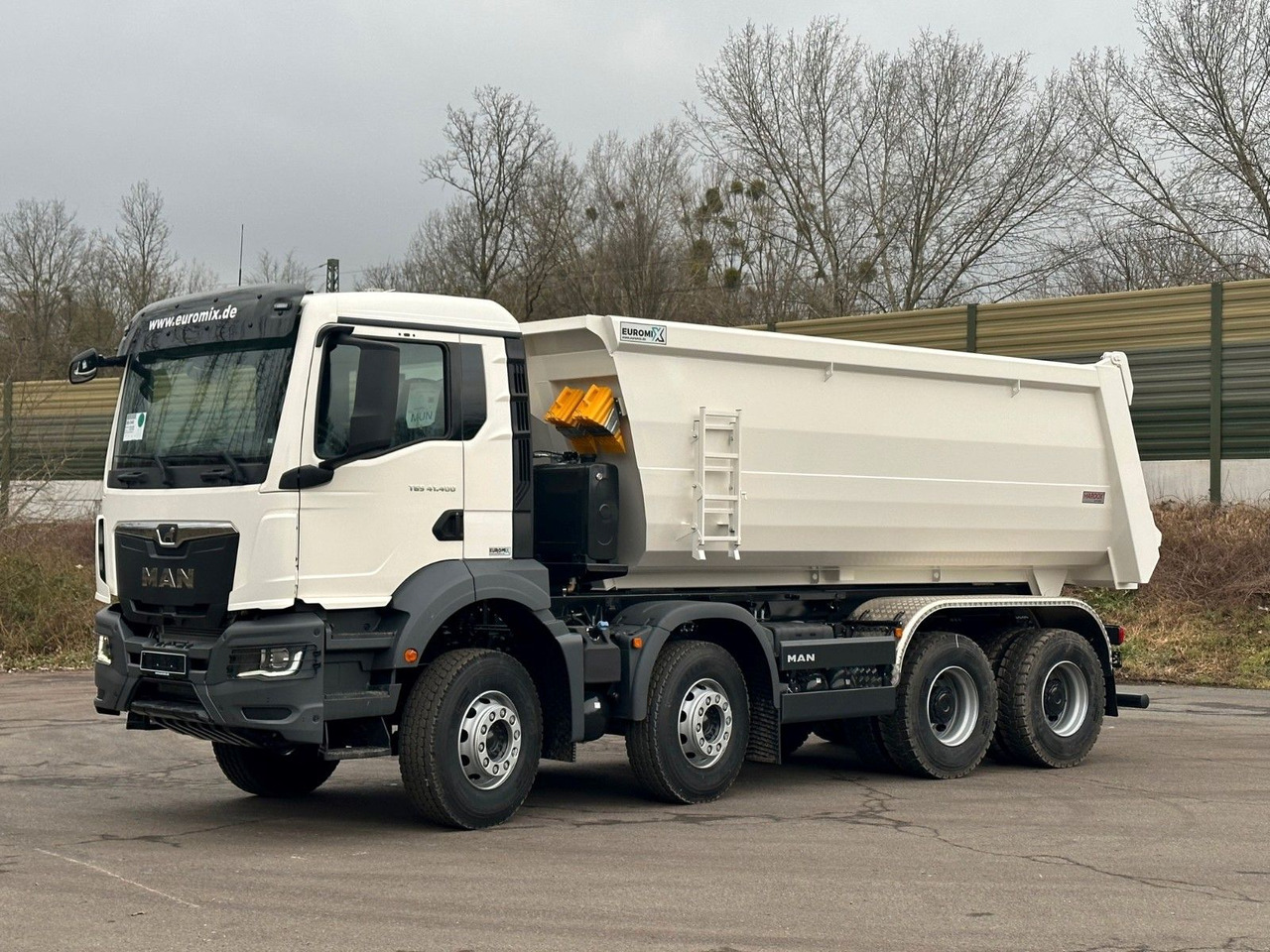 MAN TGS 41.400 8x4 / EUROMIX MTP 20m³/ EURO 5 - Camión volquete: foto 3 MAN TGS 41.400 8x4 / EUROMIX MTP 20m³/ EURO 5 - Camión volquete: foto 3