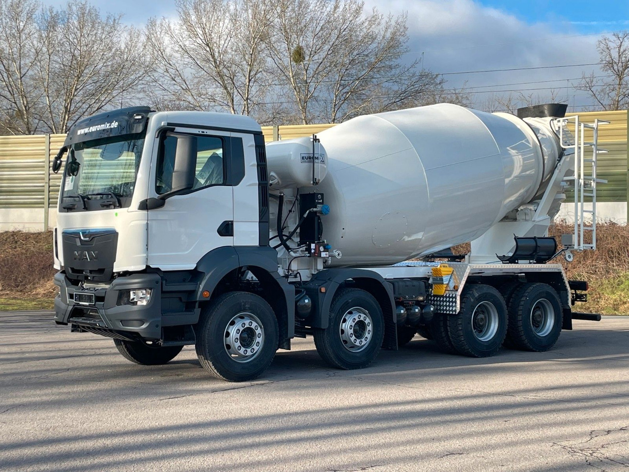 MAN TGS 41.400 8x4 / EuromixMTP EM 10m³ R/ EURO 5 - Camión hormigonera: foto 4 MAN TGS 41.400 8x4 / EuromixMTP EM 10m³ R/ EURO 5 - Camión hormigonera: foto 4