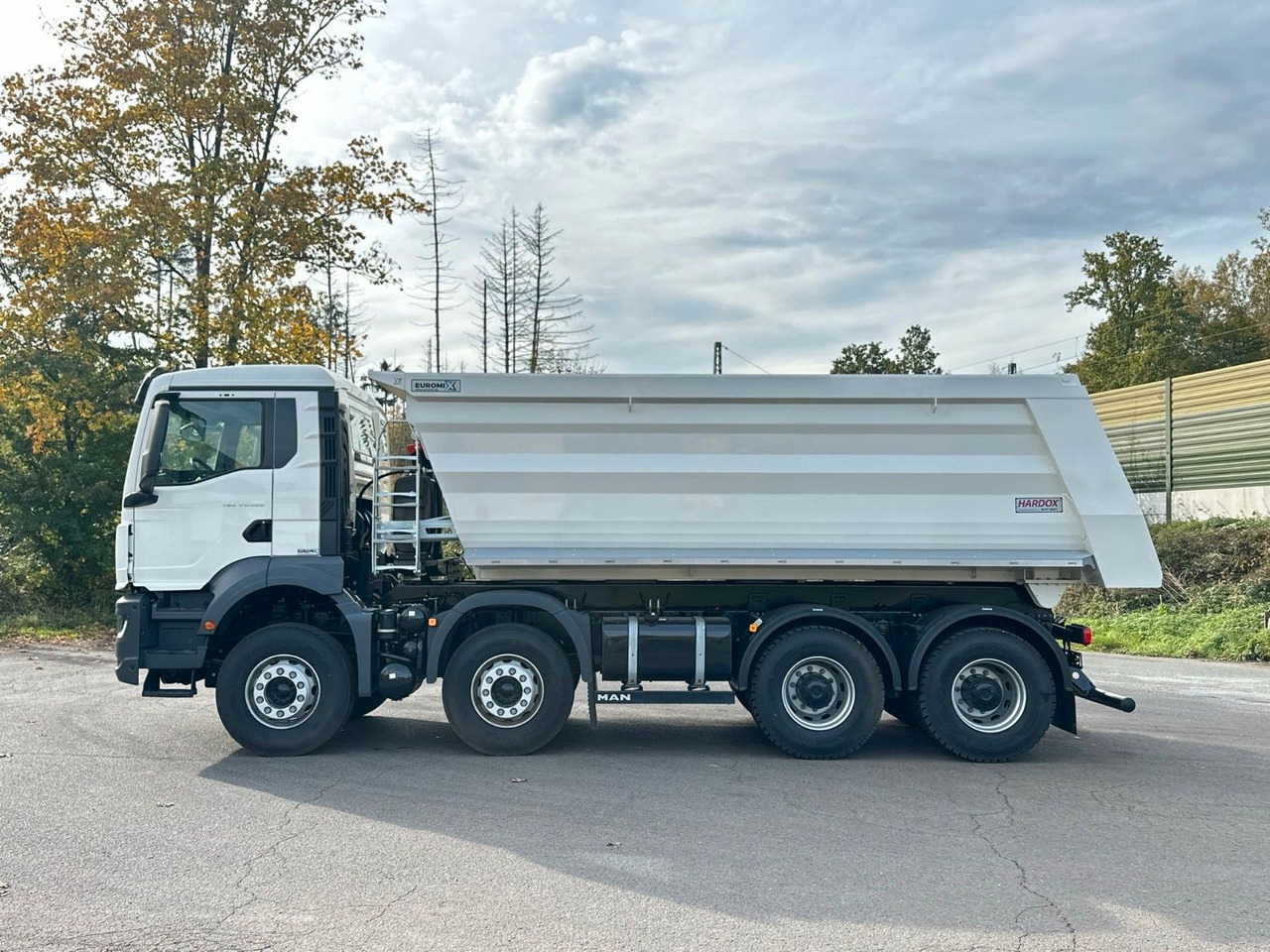 MAN TGS 41.480 BB 8X4 Euromix Mulden Kipper HARDOX - Camión volquete: foto 3 MAN TGS 41.480 BB 8X4 Euromix Mulden Kipper HARDOX - Camión volquete: foto 3
