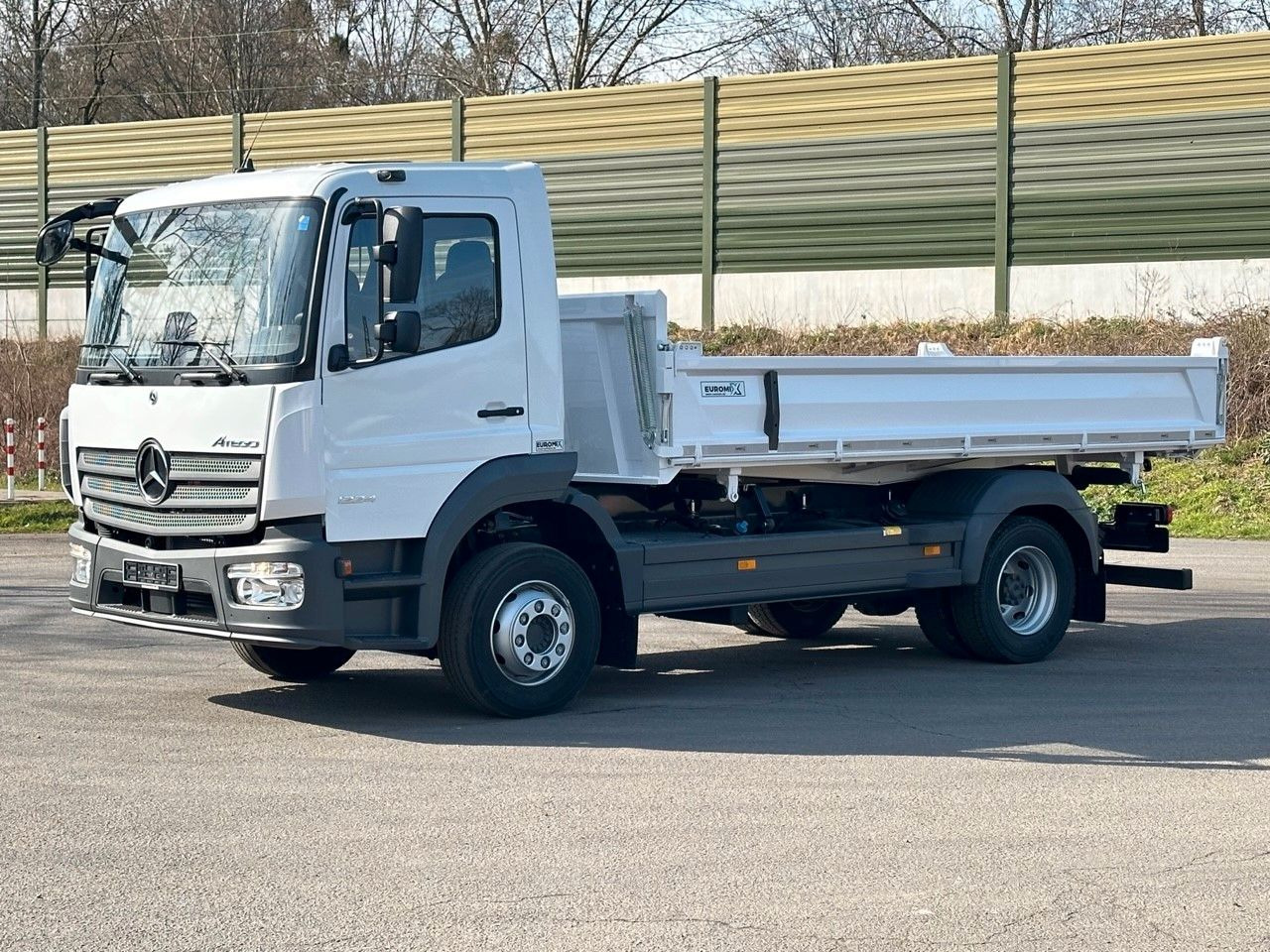 Mercedes-Benz Atego 1224 K EuromixMTP 3-Seiten-Kipper - Camión volquete: foto 3 Mercedes-Benz Atego 1224 K EuromixMTP 3-Seiten-Kipper - Camión volquete: foto 3