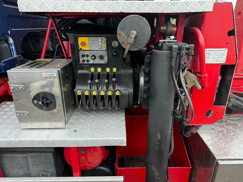 Scania P420 6X2*4, Hooklift-truck with Crane, 2008 - Camión, Camión grúa: foto 4 Scania P420 6X2*4, Hooklift-truck with Crane, 2008 - Camión, Camión grúa: foto 4