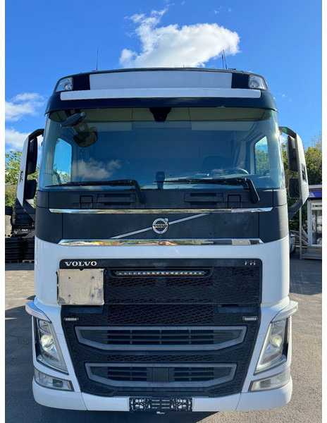 Volvo FH 540 8x2*4, ADR, Euro 6, Chassi (former Tank-truck), 2018 - Camión chasis: foto 2 Volvo FH 540 8x2*4, ADR, Euro 6, Chassi (former Tank-truck), 2018 - Camión chasis: foto 2
