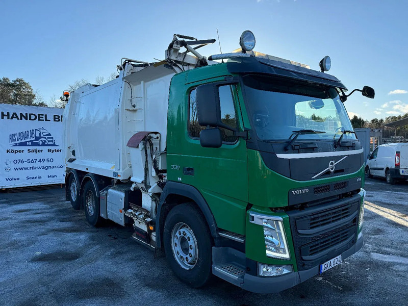 Volvo FM 330 RHD, 2-compartments & tipp, 2014 - Camión de basura: foto 1 Volvo FM 330 RHD, 2-compartments & tipp, 2014 - Camión de basura: foto 1
