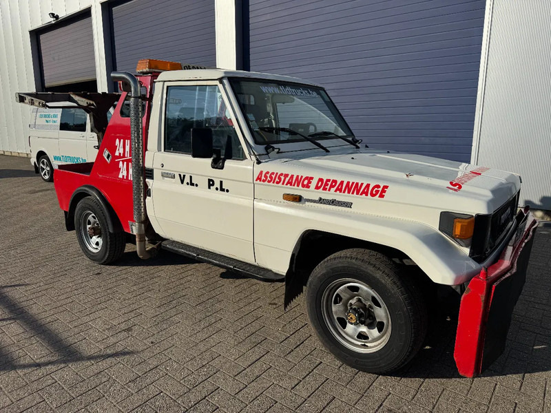 Toyota Land Cruiser **RECOVERY TRUCK-WINCH** - Furgoneta: foto 1 Toyota Land Cruiser **RECOVERY TRUCK-WINCH** - Furgoneta: foto 1