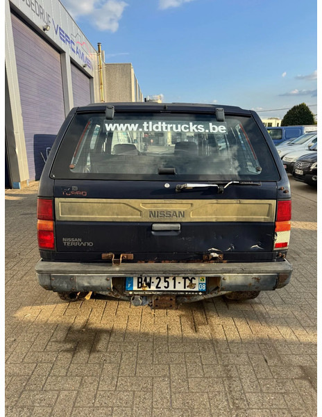Nissan Terrano **4X4-DIESEL-LONG CHASSIS** - Coche: foto 5 Nissan Terrano **4X4-DIESEL-LONG CHASSIS** - Coche: foto 5