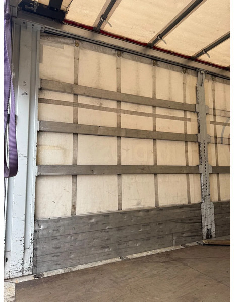 Camión lona Renault D7.5 180 **EURO 6-AC**: foto 12 Camión lona Renault D7.5 180 **EURO 6-AC**: foto 12