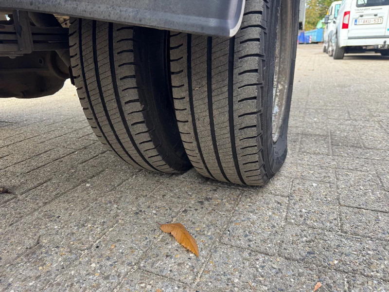 Furgoneta basculante Renault Master **EURO 5-2300DCI**: foto 13 Furgoneta basculante Renault Master **EURO 5-2300DCI**: foto 13