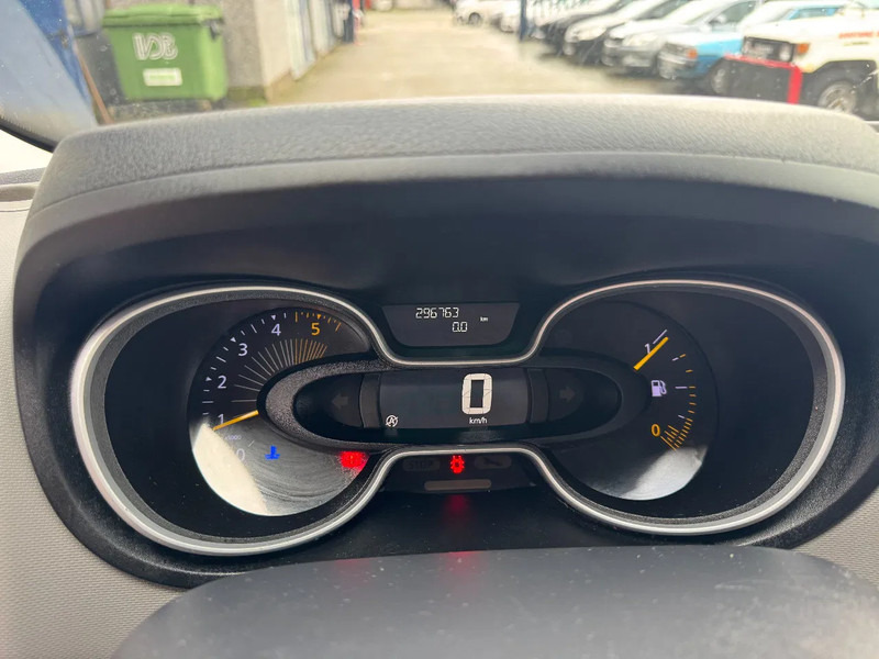 Ambulancia Renault Trafic **AMBULANCE-EURO 5-AC-DCI120**: foto 16 Ambulancia Renault Trafic **AMBULANCE-EURO 5-AC-DCI120**: foto 16