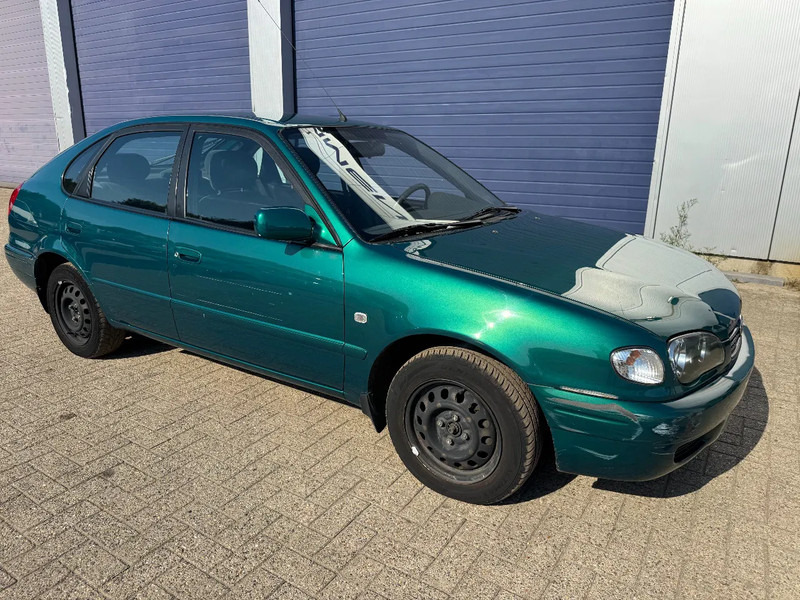 Toyota Corolla **5DOORS-PETROL-BELGIAN CAR-1A** - Sedan: foto 3 Toyota Corolla **5DOORS-PETROL-BELGIAN CAR-1A** - Sedan: foto 3