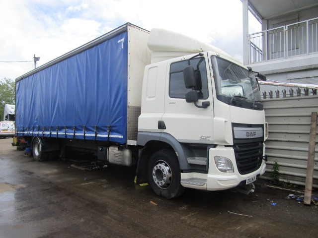 DAF CF 65 250 MANUAL 2015 BREAKING FOR SPARES - Camión: foto 1 DAF CF 65 250 MANUAL 2015 BREAKING FOR SPARES - Camión: foto 1