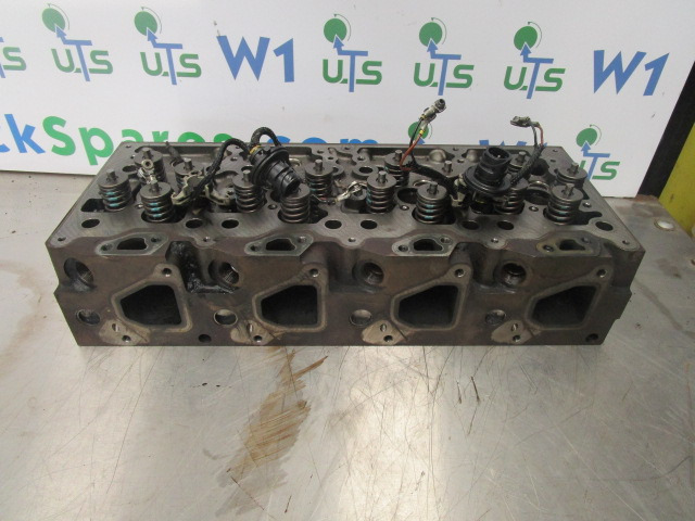 MAN TGL DO834 LFL54 COMPLETE CYLINDER HEAD - Motor y piezas para Camión: foto 1 MAN TGL DO834 LFL54 COMPLETE CYLINDER HEAD - Motor y piezas para Camión: foto 1