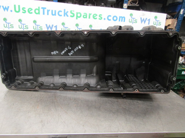 MERCEDES ACTROS MP4 OM471-6 ENGINE OIL SUMP P/NO A4710106113 - Motor y piezas para Camión: foto 2 MERCEDES ACTROS MP4 OM471-6 ENGINE OIL SUMP P/NO A4710106113 - Motor y piezas para Camión: foto 2
