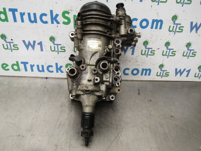 MERCEDES ACTROS MP4 OM471-6 OIL COOLER AND HOUSING P/NO A4710908552/001 - Motor y piezas para Camión: foto 1 MERCEDES ACTROS MP4 OM471-6 OIL COOLER AND HOUSING P/NO A4710908552/001 - Motor y piezas para Camión: foto 1