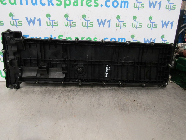 MERCEDES ACTROS MP4 OM471-6 ROCKER COVER P/NO A471010XX30 - Motor y piezas para Camión: foto 2 MERCEDES ACTROS MP4 OM471-6 ROCKER COVER P/NO A471010XX30 - Motor y piezas para Camión: foto 2