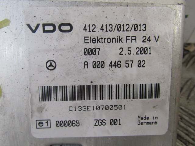 MERCEDES ATEGO 815 ELEKTRONIC FR UNIT P/NO A000 446 5702 - Sistema eléctrico para Camión: foto 2 MERCEDES ATEGO 815 ELEKTRONIC FR UNIT P/NO A000 446 5702 - Sistema eléctrico para Camión: foto 2