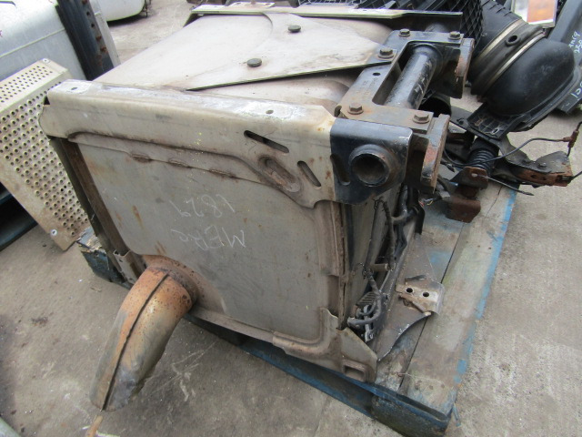 MERCEDES AXOR DPF P/NO A00024900014 - Silenciador/ Sistema de escape para Camión: foto 2 MERCEDES AXOR DPF P/NO A00024900014 - Silenciador/ Sistema de escape para Camión: foto 2