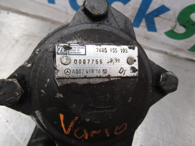 MERCEDES VARIO ZF POWER STEERING PUMP P/NO 00024681680 - Dirección para Camión: foto 2 MERCEDES VARIO ZF POWER STEERING PUMP P/NO 00024681680 - Dirección para Camión: foto 2