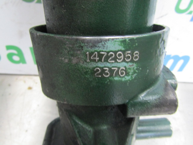 SCANIA 144/164 V8 AIR INTAKE PIPE P/NO 1472958/2376 - Motor y piezas para Camión: foto 2 SCANIA 144/164 V8 AIR INTAKE PIPE P/NO 1472958/2376 - Motor y piezas para Camión: foto 2