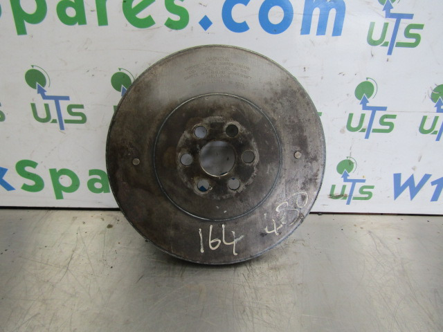 SCANIA 144/164 V8 CRANKSHAFT DAMPER P/NO 1377913 4B 5371 - Motor y piezas para Camión: foto 1 SCANIA 144/164 V8 CRANKSHAFT DAMPER P/NO 1377913 4B 5371 - Motor y piezas para Camión: foto 1
