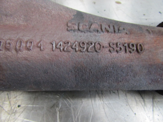 SCANIA 144/164 V8 EXHAUST MANIFOLD P/NO 1381070 / 1424920 -S 5190 - Motor y piezas para Camión: foto 3 SCANIA 144/164 V8 EXHAUST MANIFOLD P/NO 1381070 / 1424920 -S 5190 - Motor y piezas para Camión: foto 3