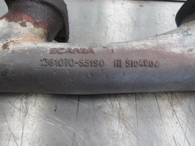 SCANIA 144/164 V8 EXHAUST MANIFOLD P/NO 1381070 / 1424920 -S 5190 - Motor y piezas para Camión: foto 2 SCANIA 144/164 V8 EXHAUST MANIFOLD P/NO 1381070 / 1424920 -S 5190 - Motor y piezas para Camión: foto 2