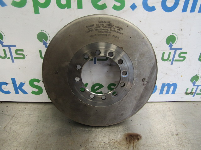 VOLVO FH D12D CRANKSHAFT DAMPER P/NO 8193930 2C - Motor y piezas para Camión: foto 3 VOLVO FH D12D CRANKSHAFT DAMPER P/NO 8193930 2C - Motor y piezas para Camión: foto 3