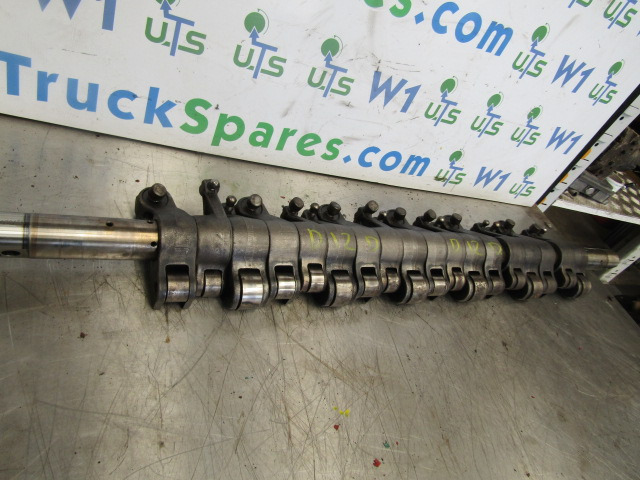 VOLVO FH D12D ROCKER SHAFT COMPLETE P/NO 8170158/2495 - Motor y piezas para Camión: foto 2 VOLVO FH D12D ROCKER SHAFT COMPLETE P/NO 8170158/2495 - Motor y piezas para Camión: foto 2