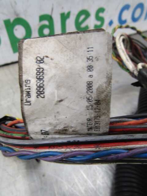 VOLVO FH13A ECU / FUSEBOARD HARNESS P/NO 20969699 / 02 - Unidad de control para Camión: foto 3 VOLVO FH13A ECU / FUSEBOARD HARNESS P/NO 20969699 / 02 - Unidad de control para Camión: foto 3