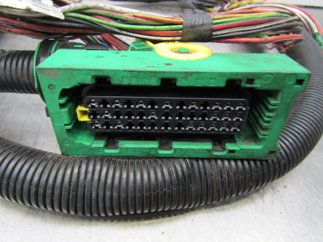 VOLVO FH13A ECU / FUSEBOARD HARNESS P/NO 20969699 / 02 - Unidad de control para Camión: foto 2 VOLVO FH13A ECU / FUSEBOARD HARNESS P/NO 20969699 / 02 - Unidad de control para Camión: foto 2