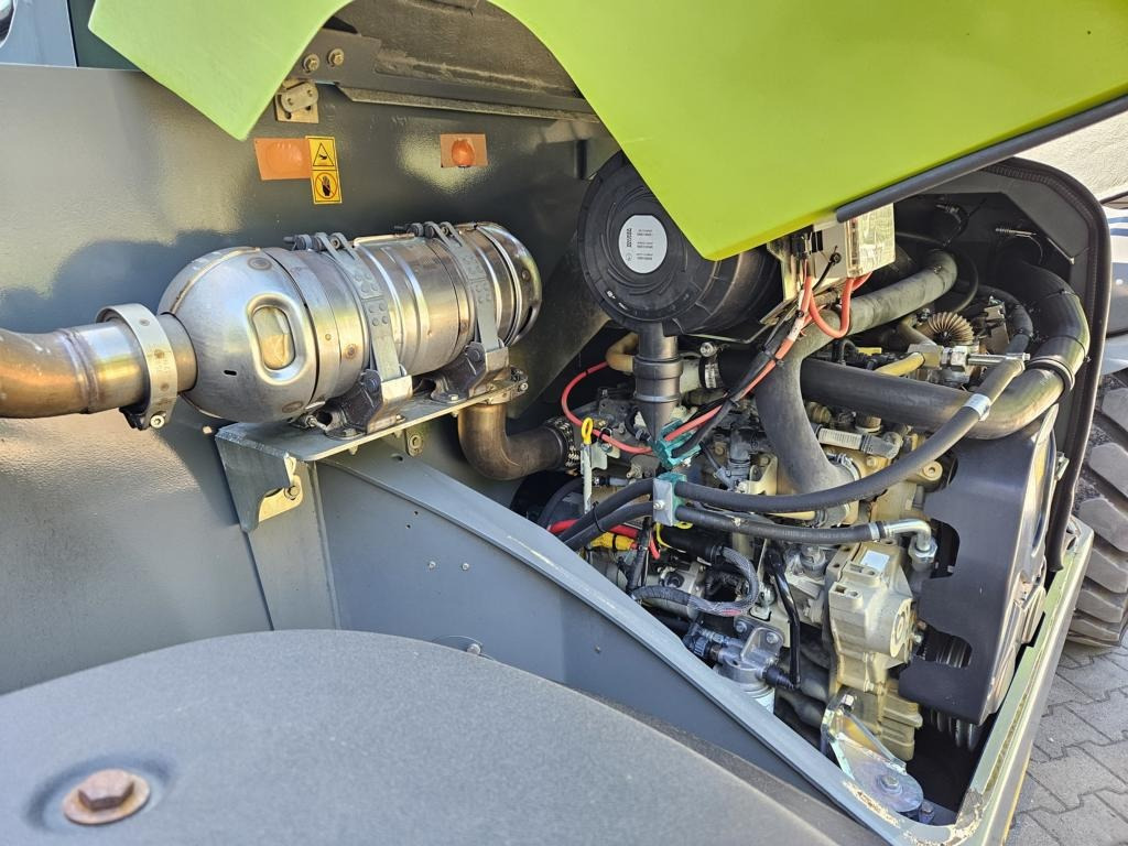 CLAAS Scorpion 7044 Varipower - Cargadora: foto 2 CLAAS Scorpion 7044 Varipower - Cargadora: foto 2