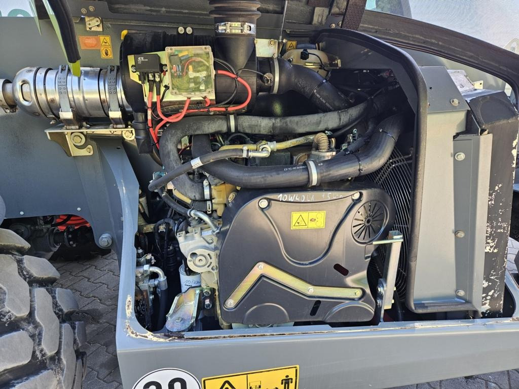 CLAAS Scorpion 7044 Varipower - Cargadora: foto 3 CLAAS Scorpion 7044 Varipower - Cargadora: foto 3