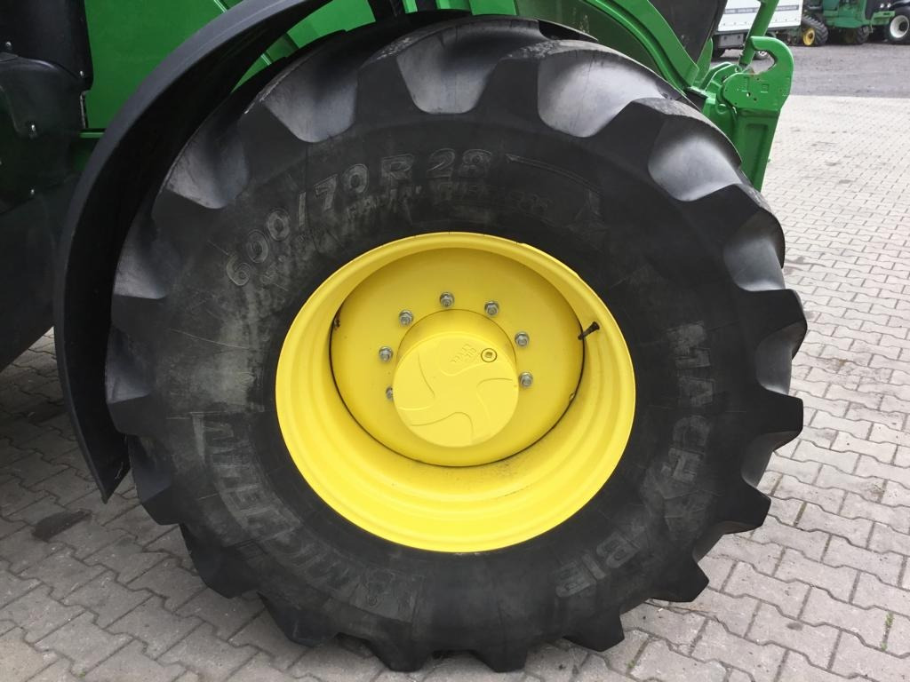 Tractor John Deere 6195R: foto 8