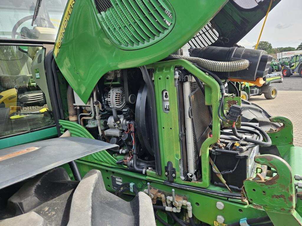 John Deere 6420S PREMIUM - Tractor: foto 2 John Deere 6420S PREMIUM - Tractor: foto 2