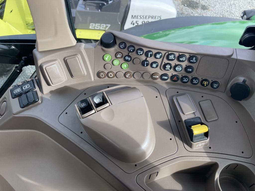 John Deere 6M240 - Tractor: foto 3 John Deere 6M240 - Tractor: foto 3