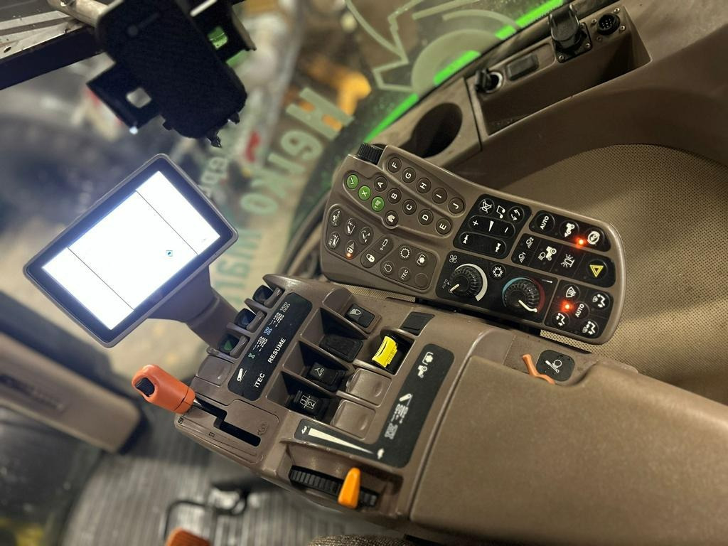 John Deere 8245R - Tractor: foto 4 John Deere 8245R - Tractor: foto 4