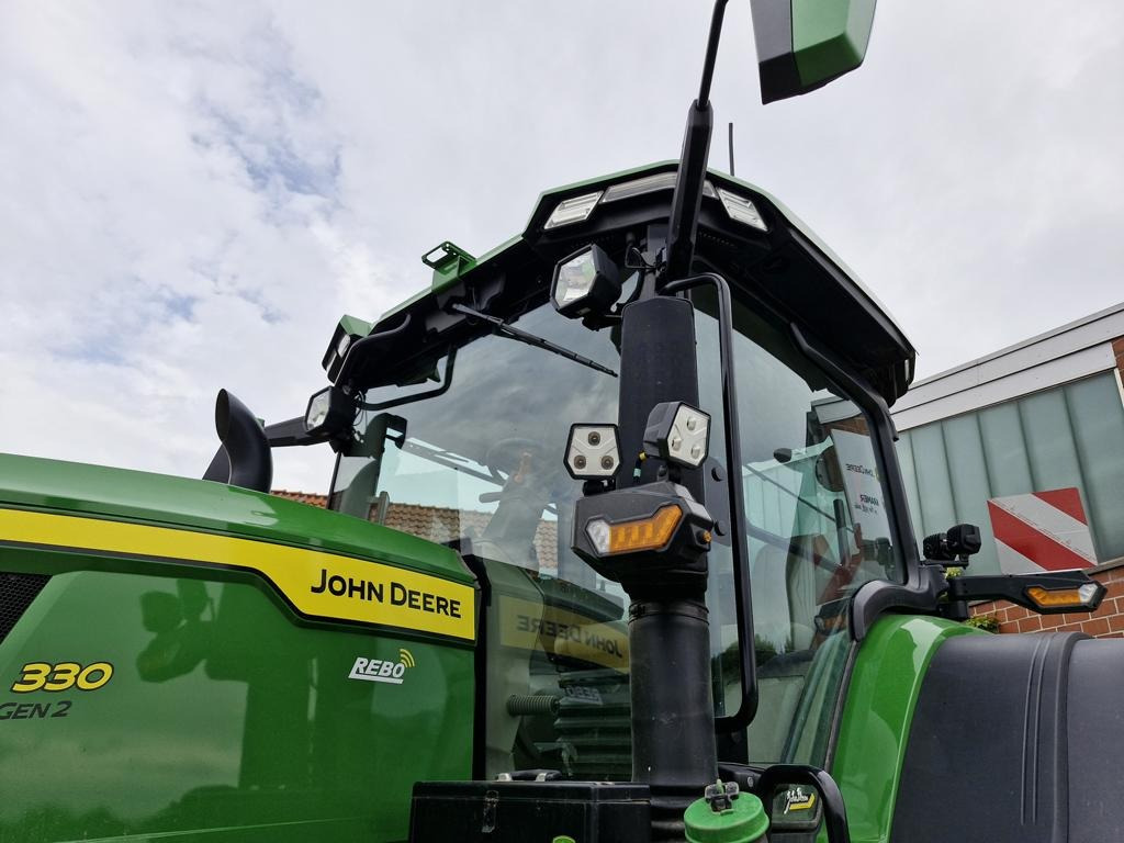 John Deere TRAKTOR 7R330 - Tractor: foto 4 John Deere TRAKTOR 7R330 - Tractor: foto 4