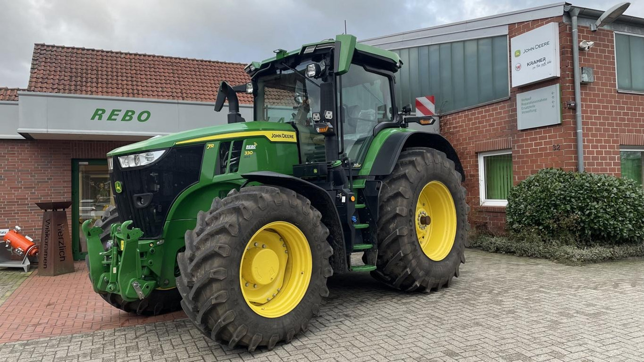John Deere TRAKTOR 7R330 - Tractor: foto 1 John Deere TRAKTOR 7R330 - Tractor: foto 1
