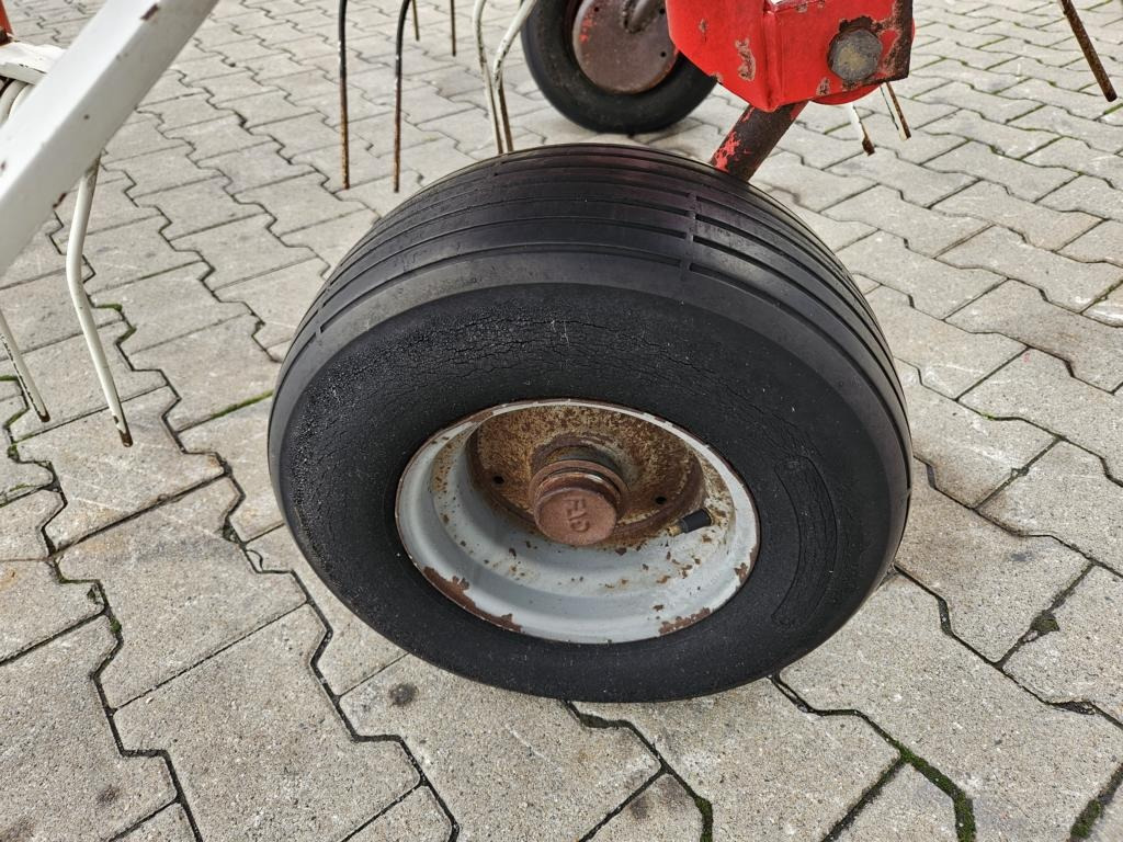 Pöttinger HIT 69 N-Z - Henificadora: foto 4 Pöttinger HIT 69 N-Z - Henificadora: foto 4