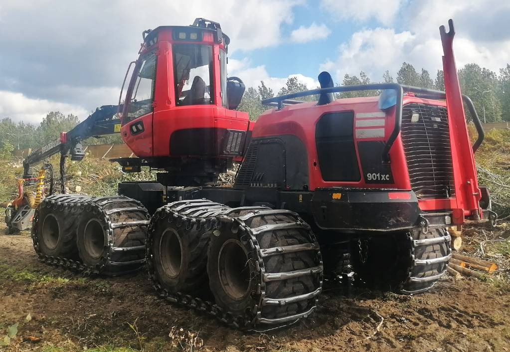 Procesadora forestal Komatsu 901XC: foto 1