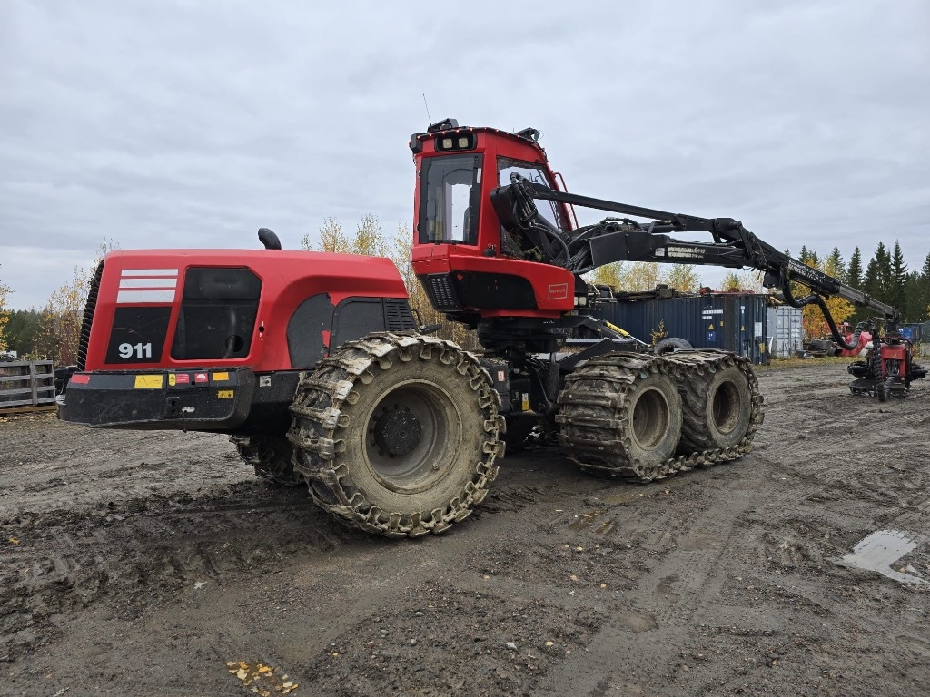Komatsu 911.7 - Procesadora forestal: foto 1 Komatsu 911.7 - Procesadora forestal: foto 1