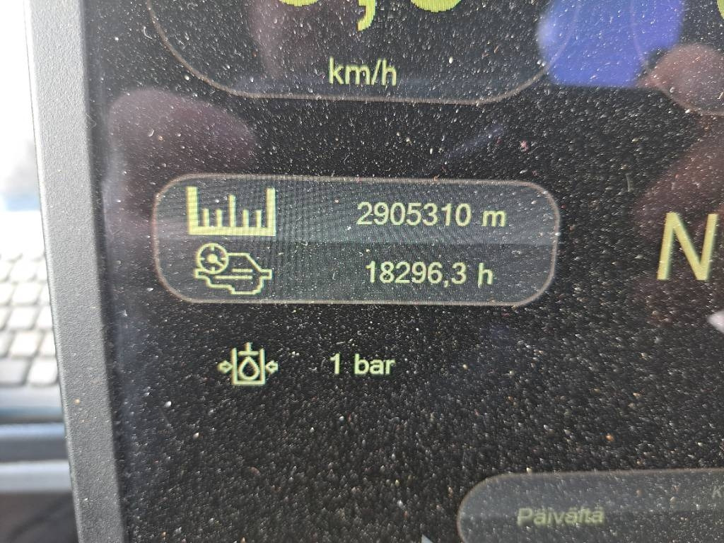 Komatsu 911 - Procesadora forestal: foto 3 Komatsu 911 - Procesadora forestal: foto 3