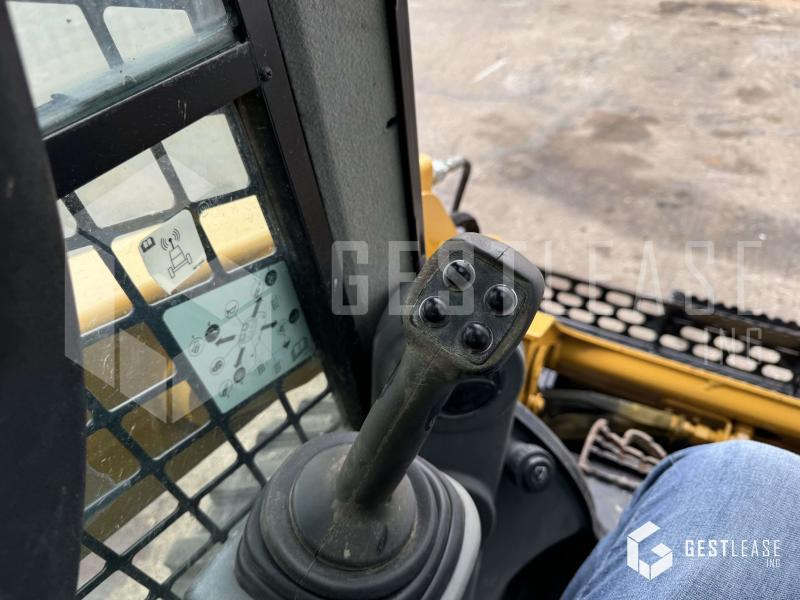 Minicargadora Caterpillar 236D: foto 10