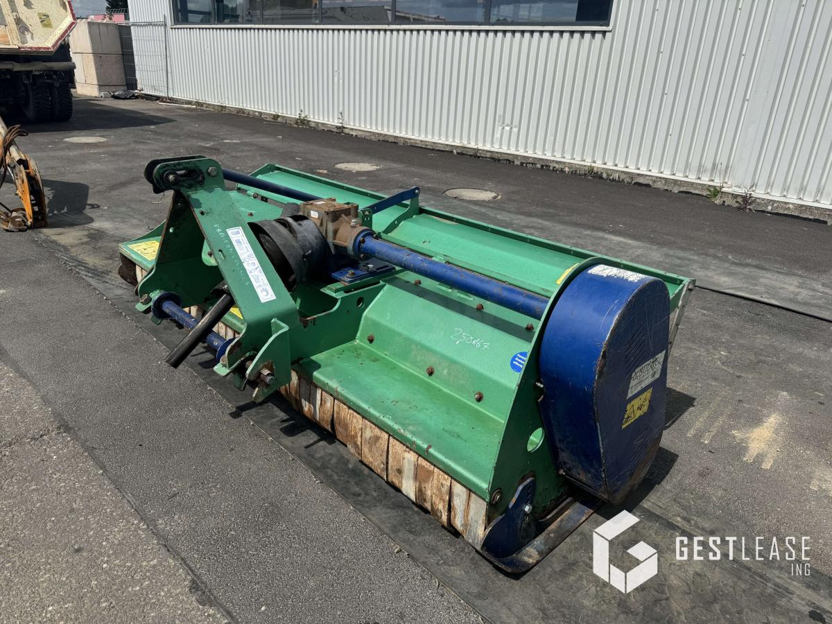 Desvoys DR4 - Desbrozadora de martillos: foto 2 Desvoys DR4 - Desbrozadora de martillos: foto 2